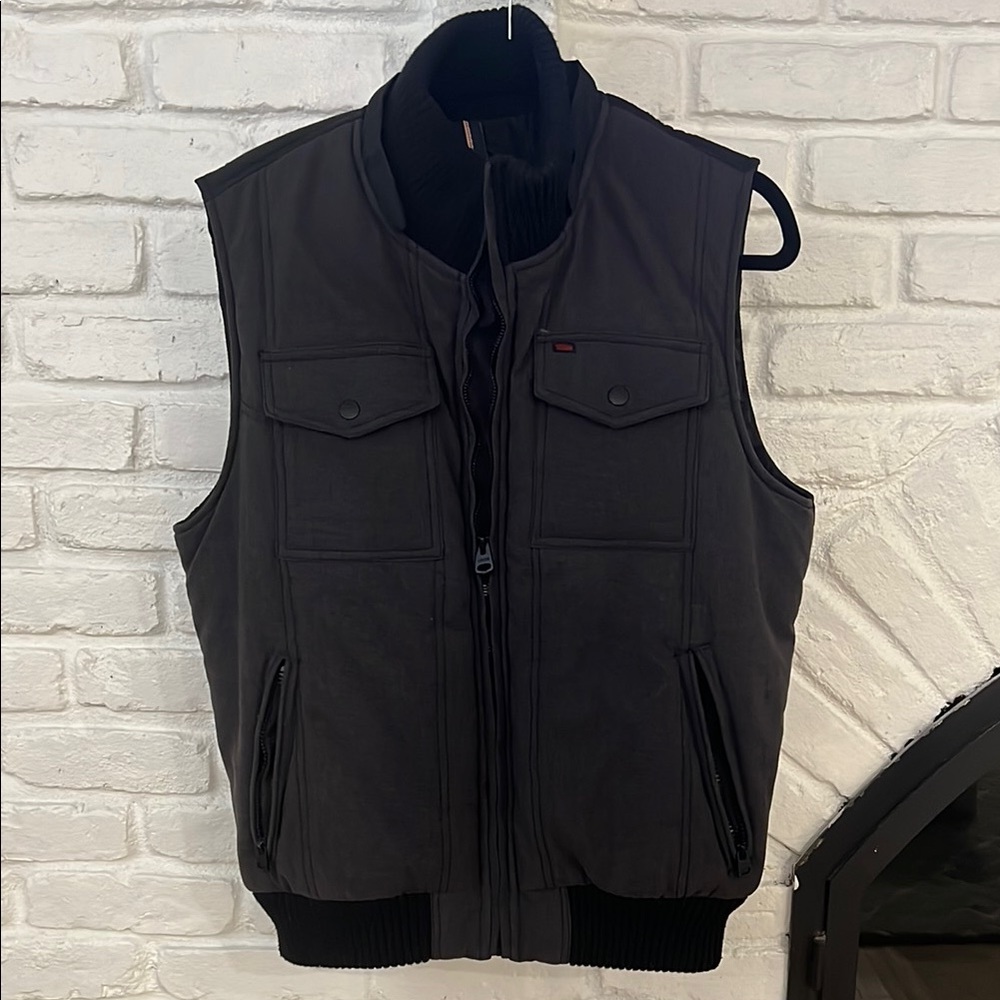 Levi’s Men's Black Vest